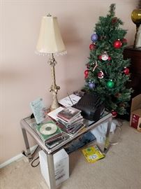 End table lamp and christmas tree, cd's radio