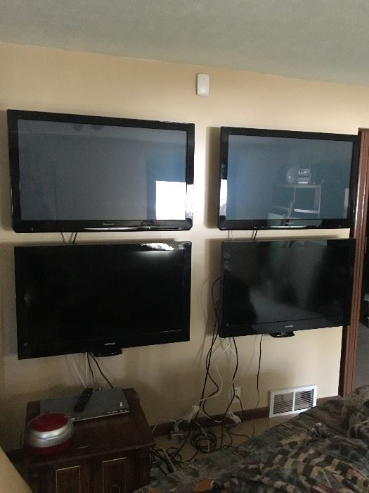 Flat screen TV's!