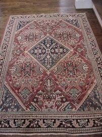 Oriental 100 % wool entry rug with diamond, medallion pattern