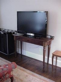flatscreen tv; sofa table
