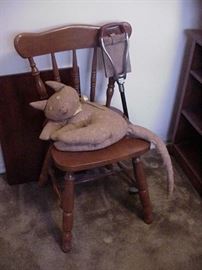 Desk chair and stuffed kitty 