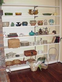 More pottery, glass, picnic baskets and other baskets, and set of fine china