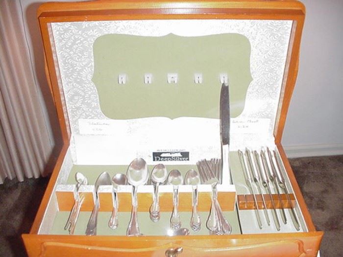 Set of silverplated flatware in box