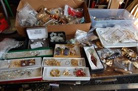 Costume Jewelry, on location the day of sale, no gold