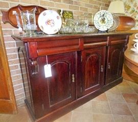 Mahogany buffet