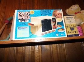 Vintage NIB Kenner Easy Bake Oven