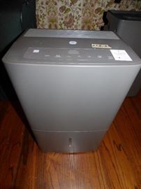 GE humidifier (1 of 2)