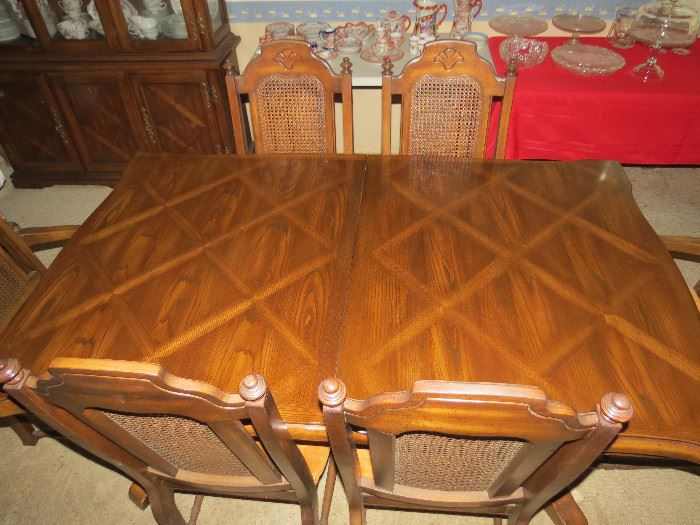 Beautiful 8' Formal Dining Table (two removable leafs) with Six Chairs.  Also Available Is Matching Lighted China Hutch, This picture shows the Table with leaves removed.