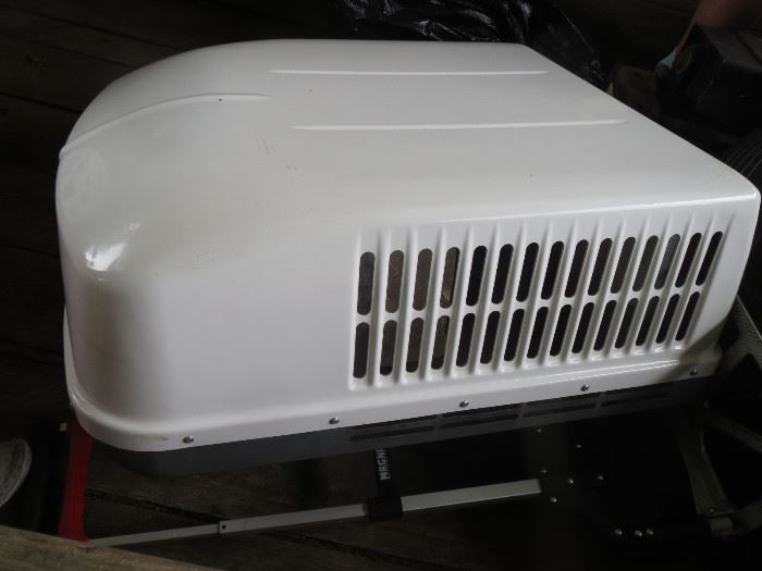 13500 btu  RV air conditioner. (available for per-sale)