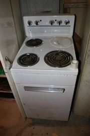 Vintage Apartment Electric Stove