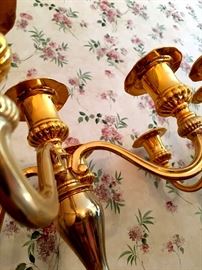 Tons of Decorative Items...
