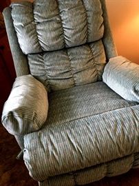 Let's Go To The Living room!...Another Comfy La-Z-Boy Berliner...