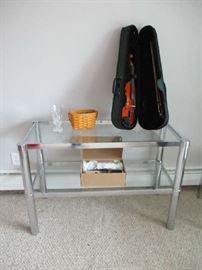 METAL/GLASS TABLE
