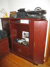 ENTERTAINMENT CABINET, ELECTRONICS