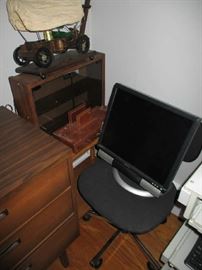 FURNITURE, COMPUTER MONITOR