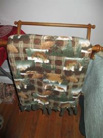 BLANKET STAND