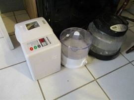 SMALL KITCHEN APPLIANCES