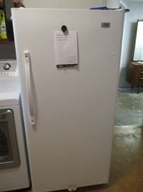 UPRIGHT FREEZER