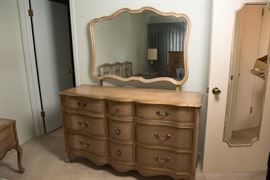 9 Drawer Dresser With Mirror