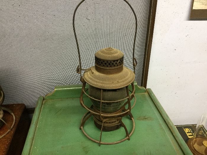 Railroad lantern 
