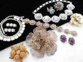 VINTAGE JEWELRY
