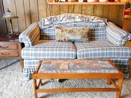 LOVESEAT & BENCH