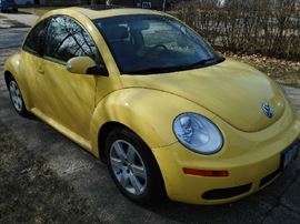 "LOVEBUG" VOLSWAGEN BEETLE CAR - 2007 & JUST TOO CUTE!