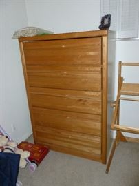 Matching chest of drawers