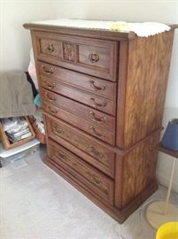 Dresser $ 140.00