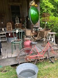 Bicycle with basket behind