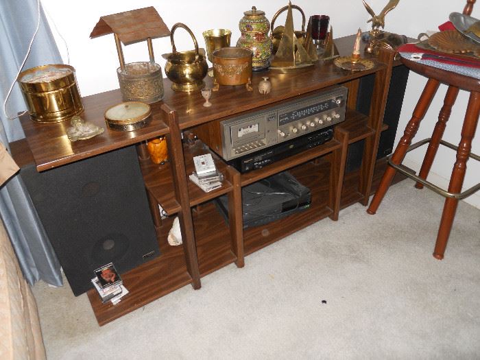 Brass ware, Stereo, Speakers