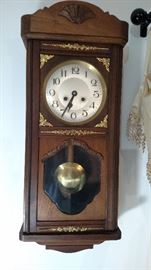 Walnet clock 