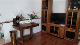 Oak 4 piece entertainment center