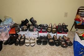 New Alegria shoes size 9