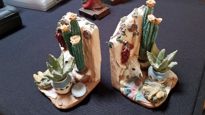 Southwest themed bookends