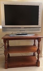 Sylvania LCD Colored 26"
Table 3-Tier Lathed Legs Vintage