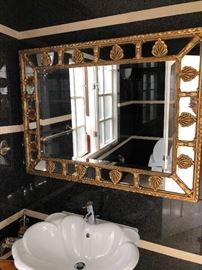 gold rim wall mirrow