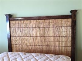 QUEEN SIZE HEMINGWAY STYLE BED