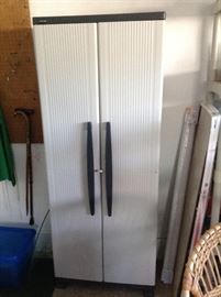 Black & Decker Plastic Cabinet in Excellent Condition