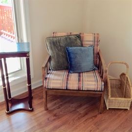 We have 2 of these chairs.