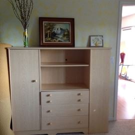 Storage Unit with Shelving & Drawer Space