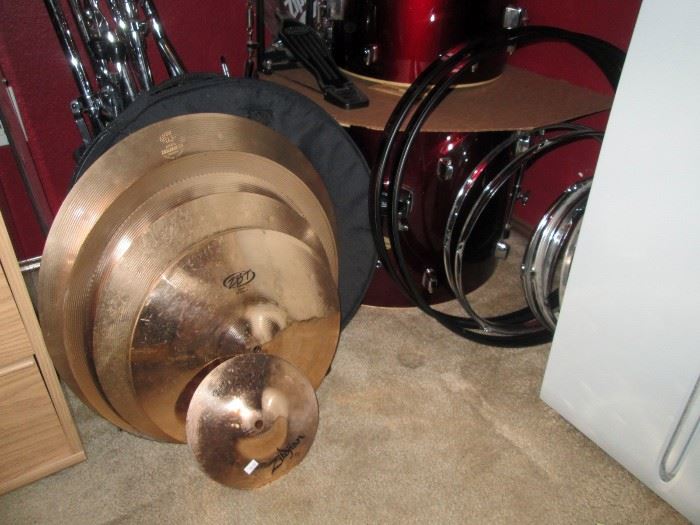 Upstairs 1st Left Bedroom Left: Pearl 5 Drum Set w/10 Cymbals-4 Drums Missing  Skins 