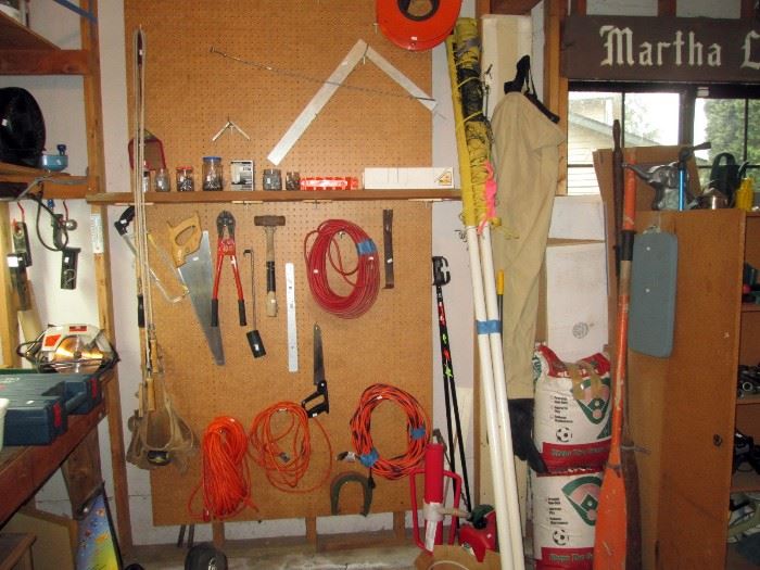 Garage: Tools & Cords