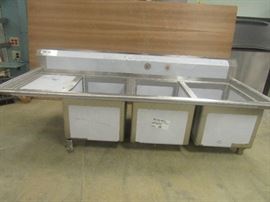 75" Commercial 3 Bay Compartment sink