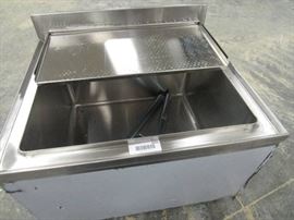 Drop in Ice Bin Cooler with Condiment Trays