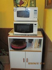 MICROWAVES AND TABLE