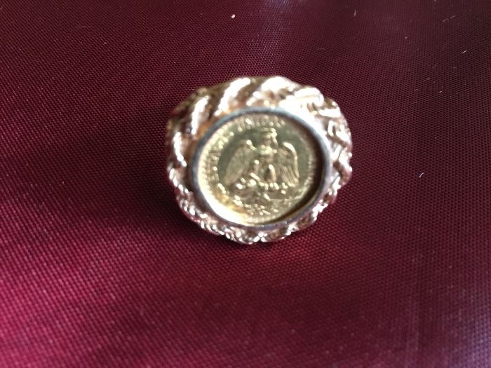 Gold 2 peso ring 