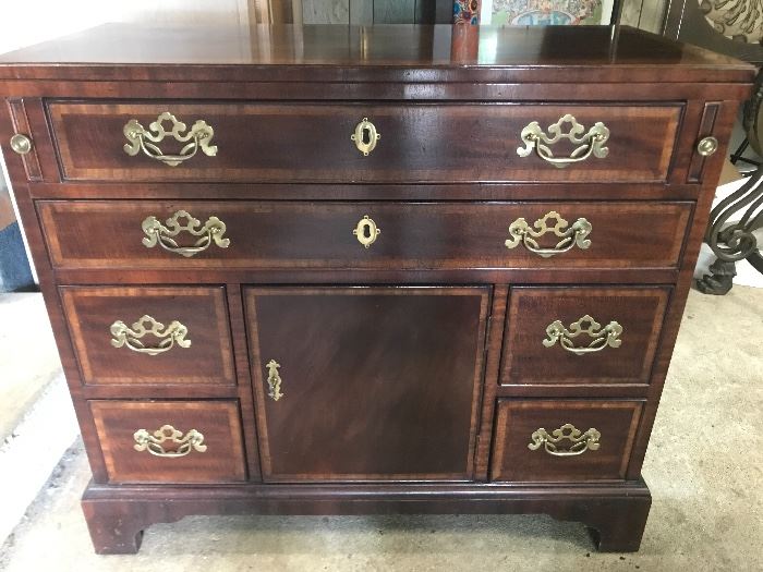 Henredon chest