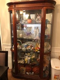 Vintage Curio with many collectibles