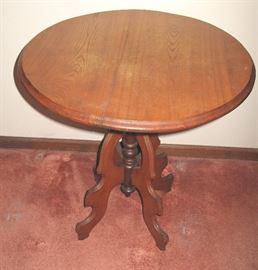 Antique oak parlor table. Circa 1885.